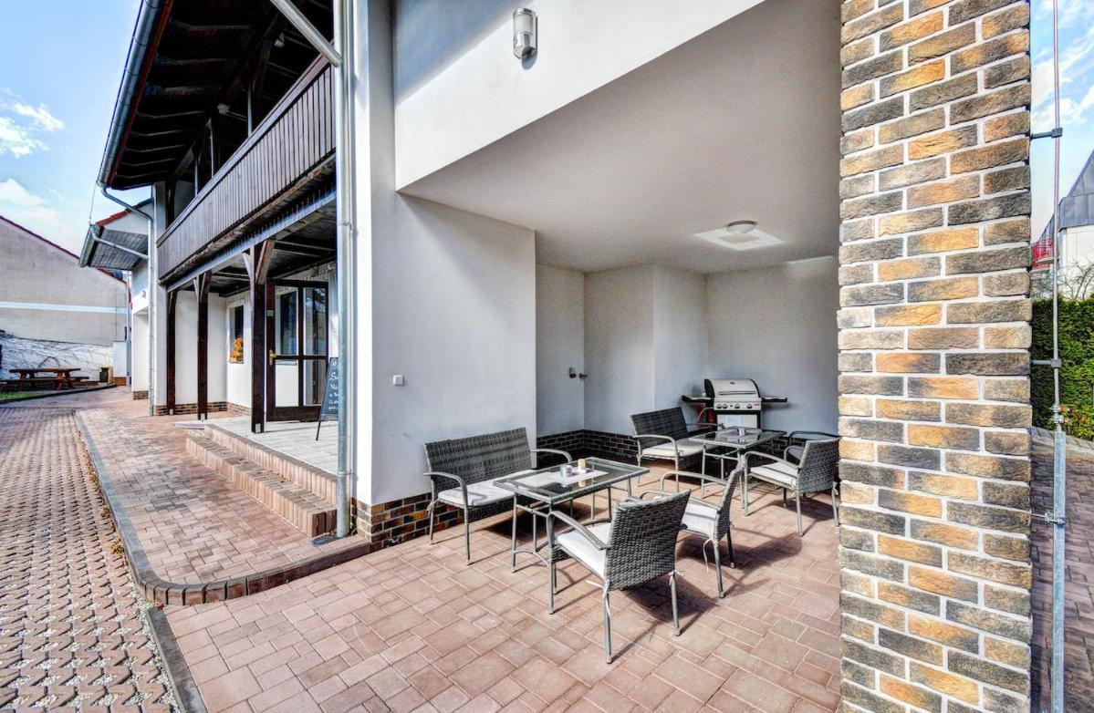 Penzion U Zameckeho Parku Třeboň Exterior foto